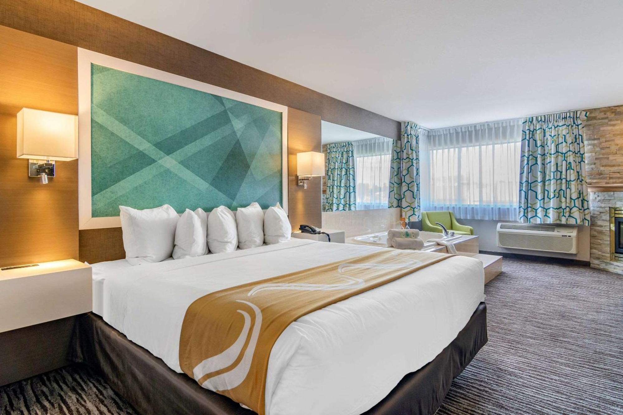 קמלופס Quality Inn מראה חיצוני תמונה