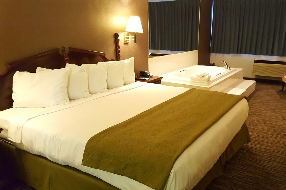 קמלופס Quality Inn מראה חיצוני תמונה